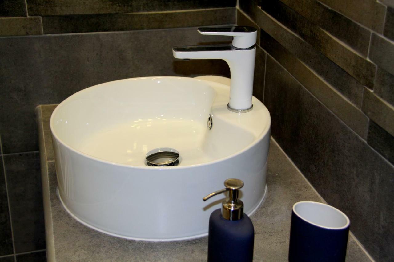New Apartment Near Metro Larissis In The Centre Of Athens Luaran gambar